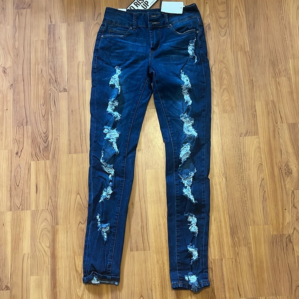 Almost Famous mid rise roll up jeans size1.